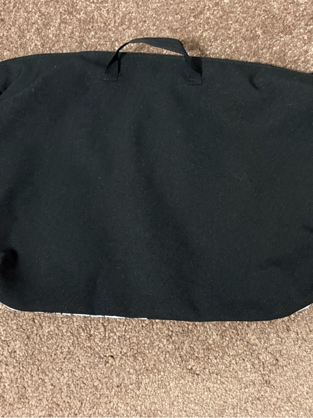 Jansport Skull and Roses Ditty Bag - Picture 3 of 8